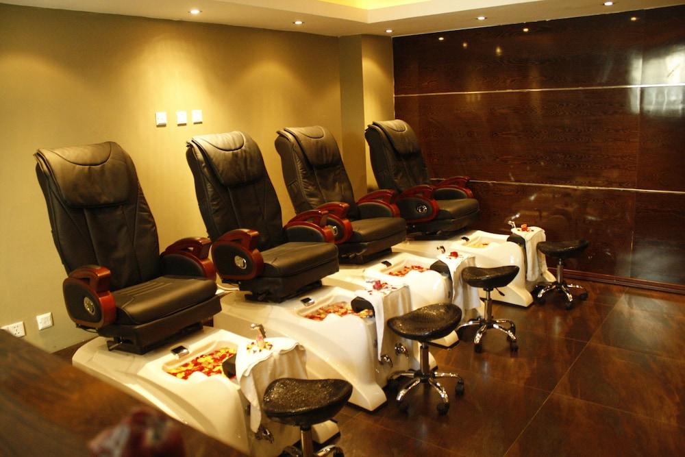 Harmony Hotel Addis Abeba Esterno foto