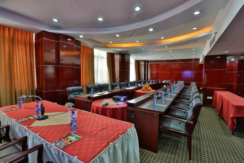 Harmony Hotel Addis Abeba Esterno foto